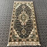 Vintage Turkish Carpet with Medallion Design 134 X 66 cm