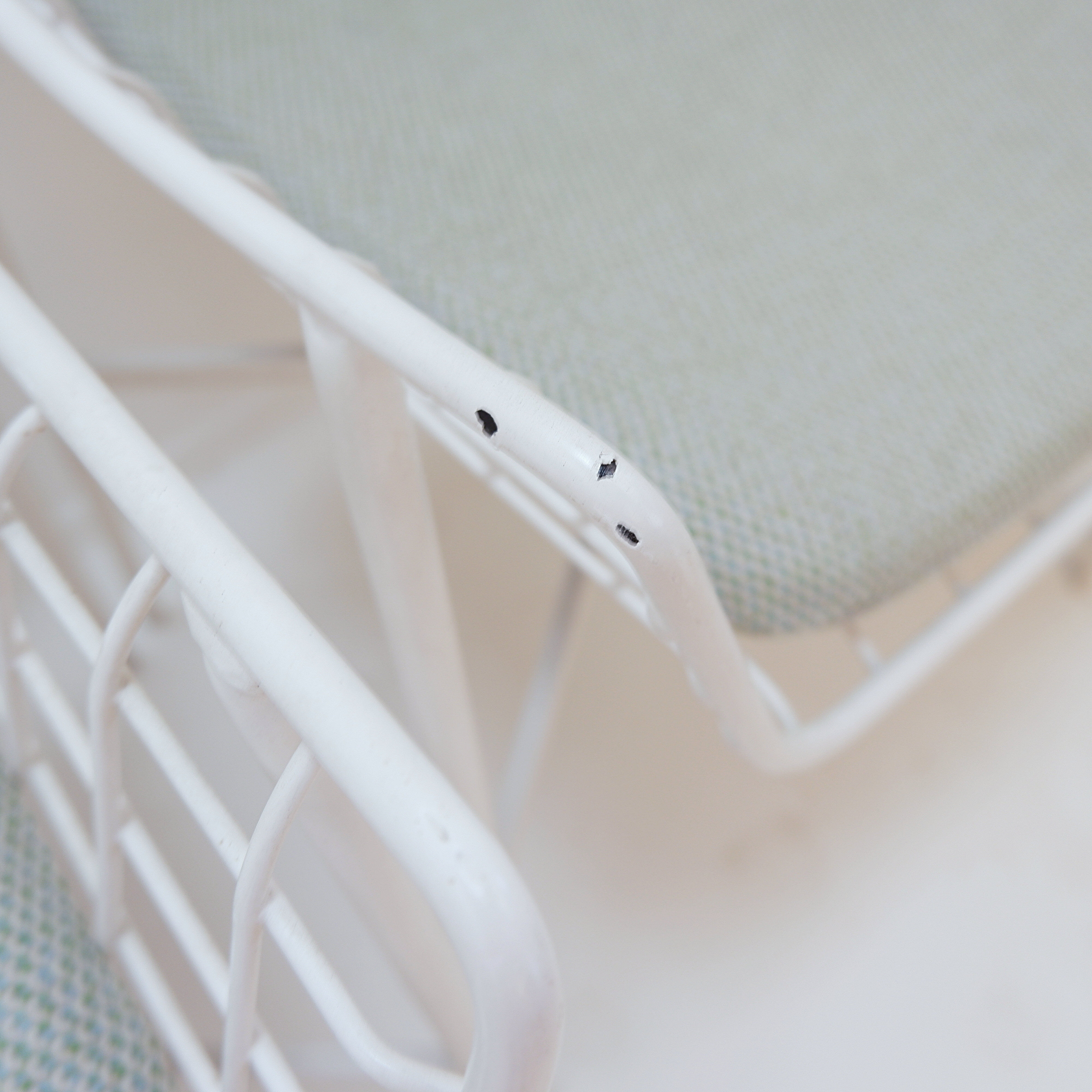 Ensemble de 8 fauteuils modernes en acier laqué blanc