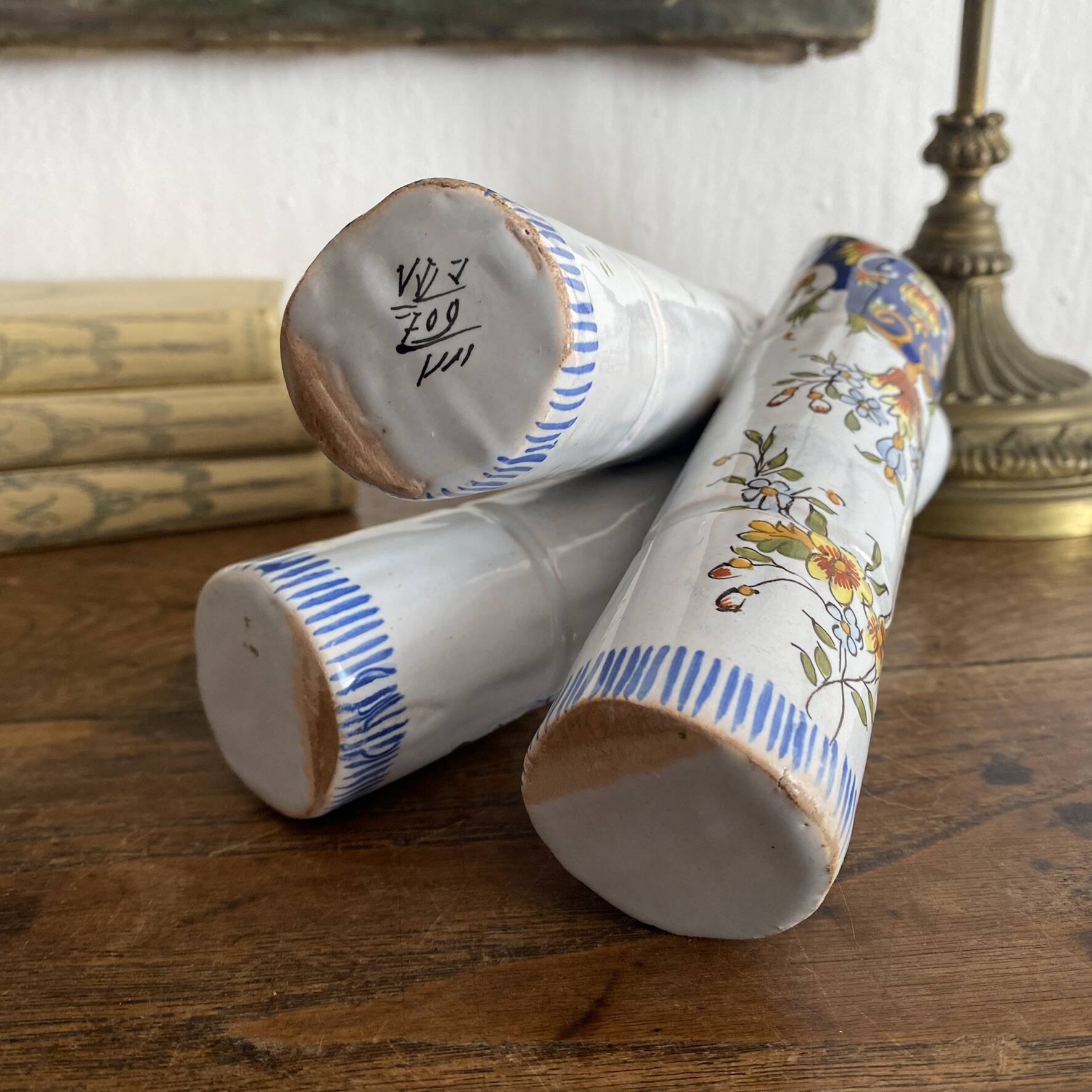 Triple vase in earthenware, 3 bamboo trunks hand-painted.