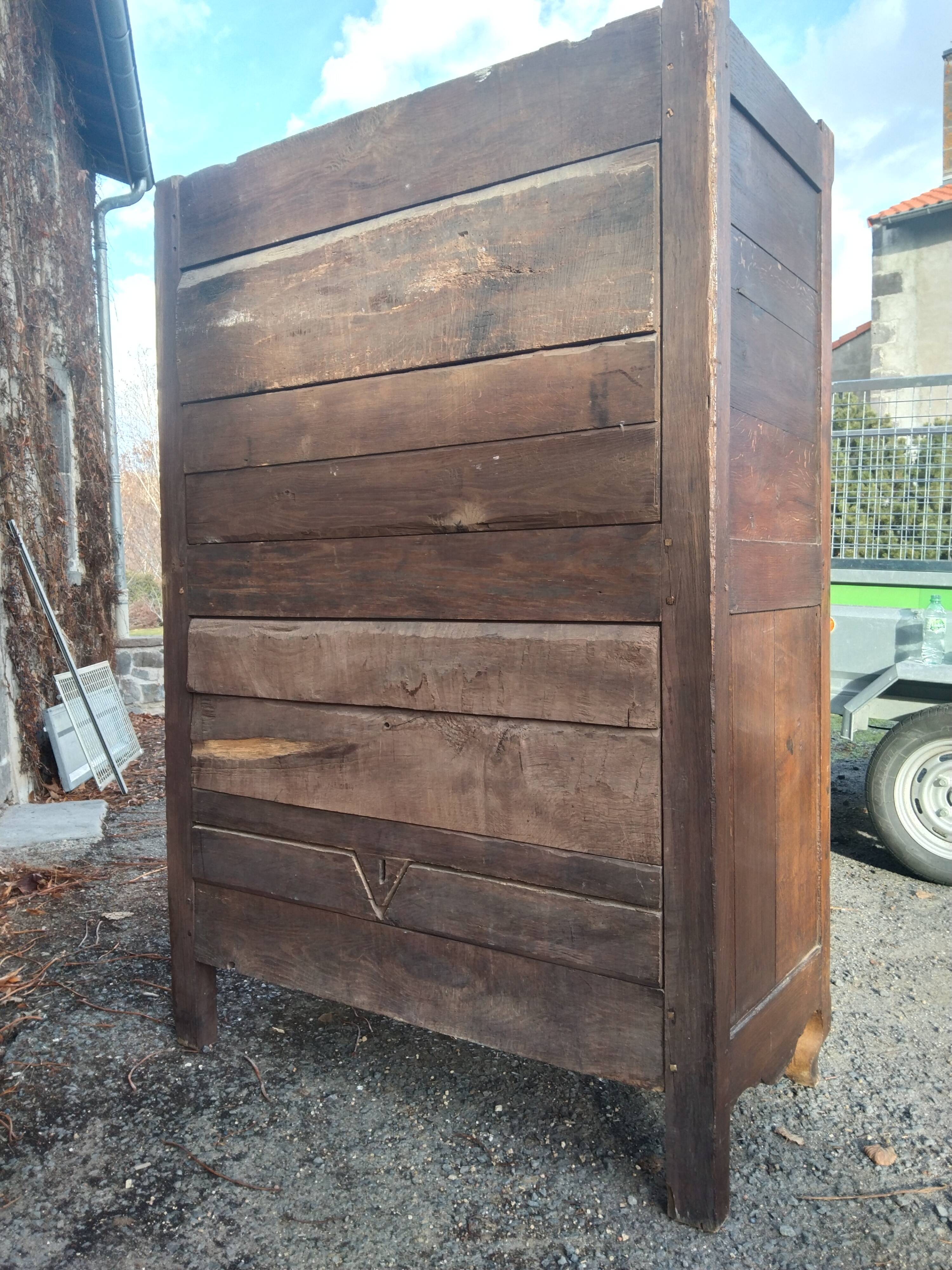 Auvergne wardrobe 18th century