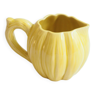 Yellow slip pitcher