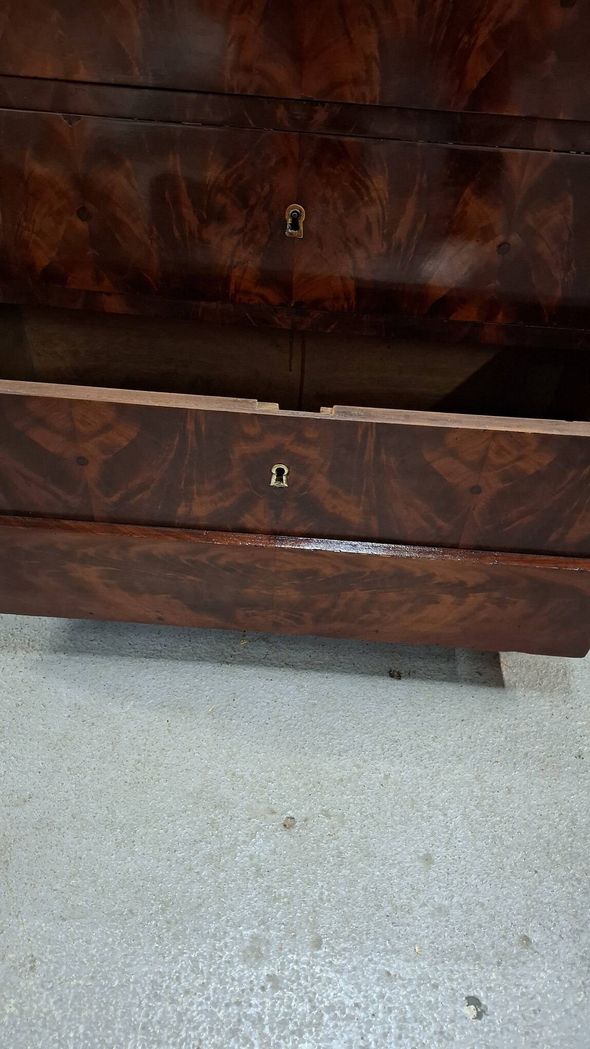 Mahogany Weekly Chest Return from Egypt