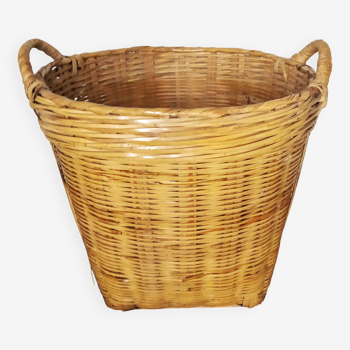 Vintage wicker plant pot