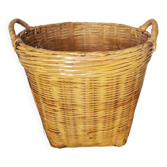 Vintage wicker plant pot