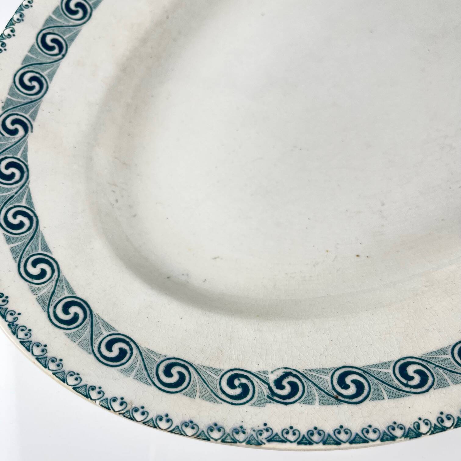 Large oval dish "Rachel" Moulins des loups & Hamage, iron earth, 20th century