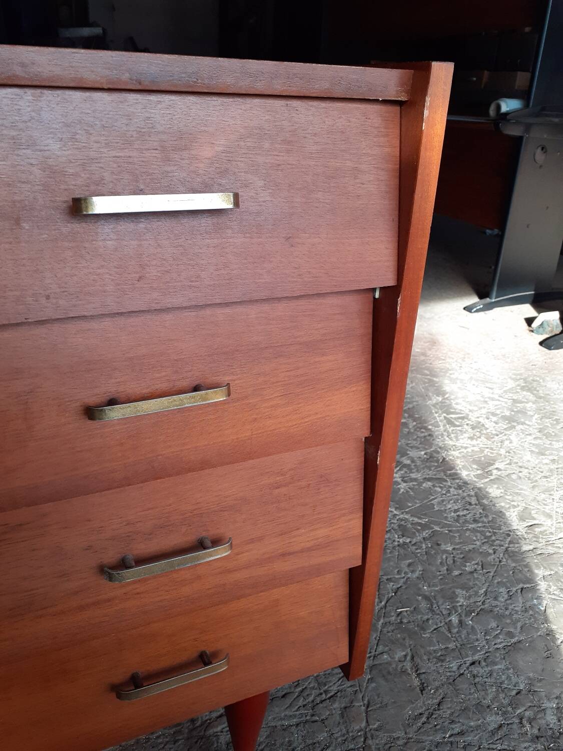 Vintage chest of drawers
