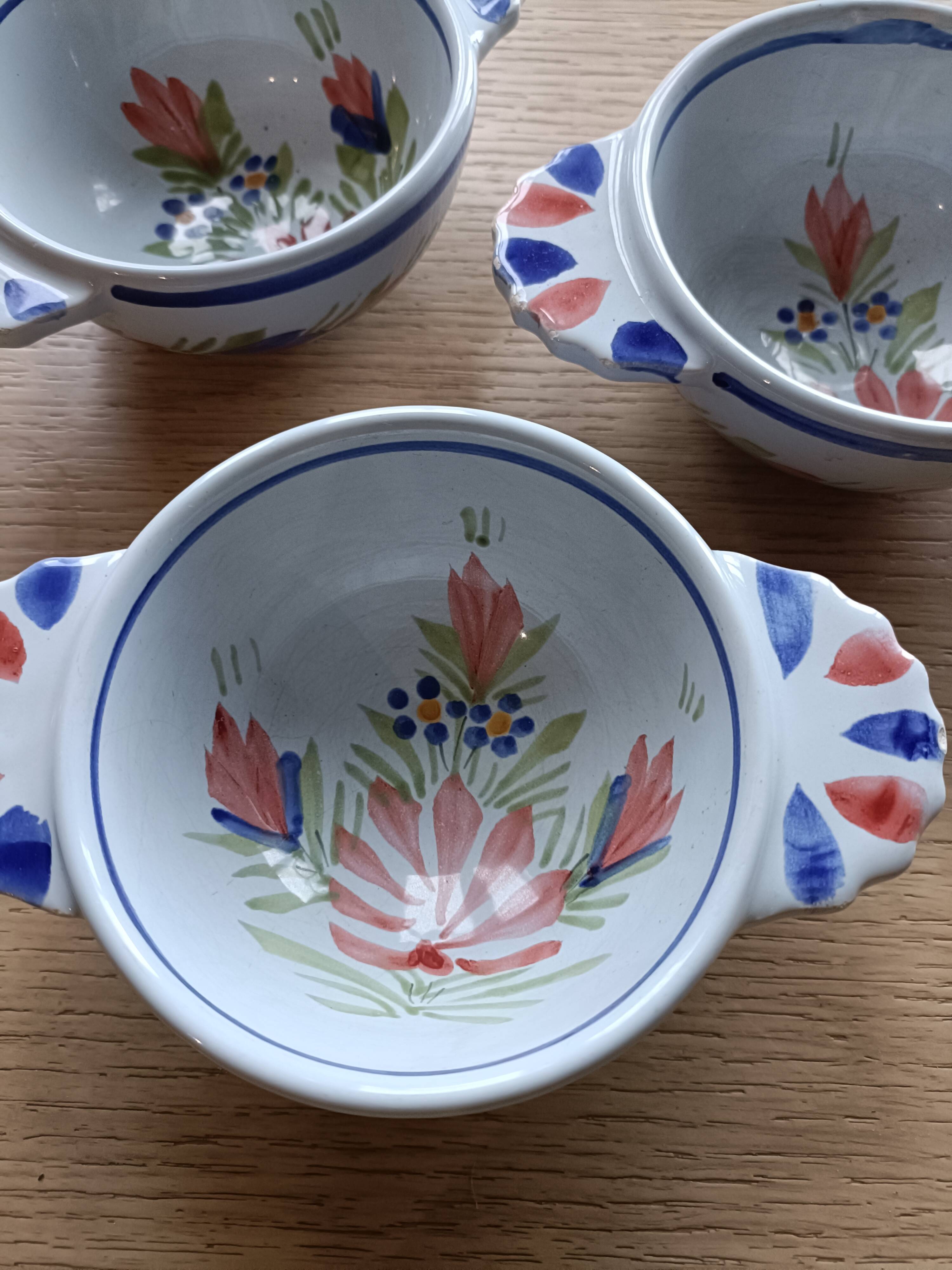 Set of three ear bowls H.B. Quimper