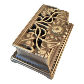 Bronze stamp box