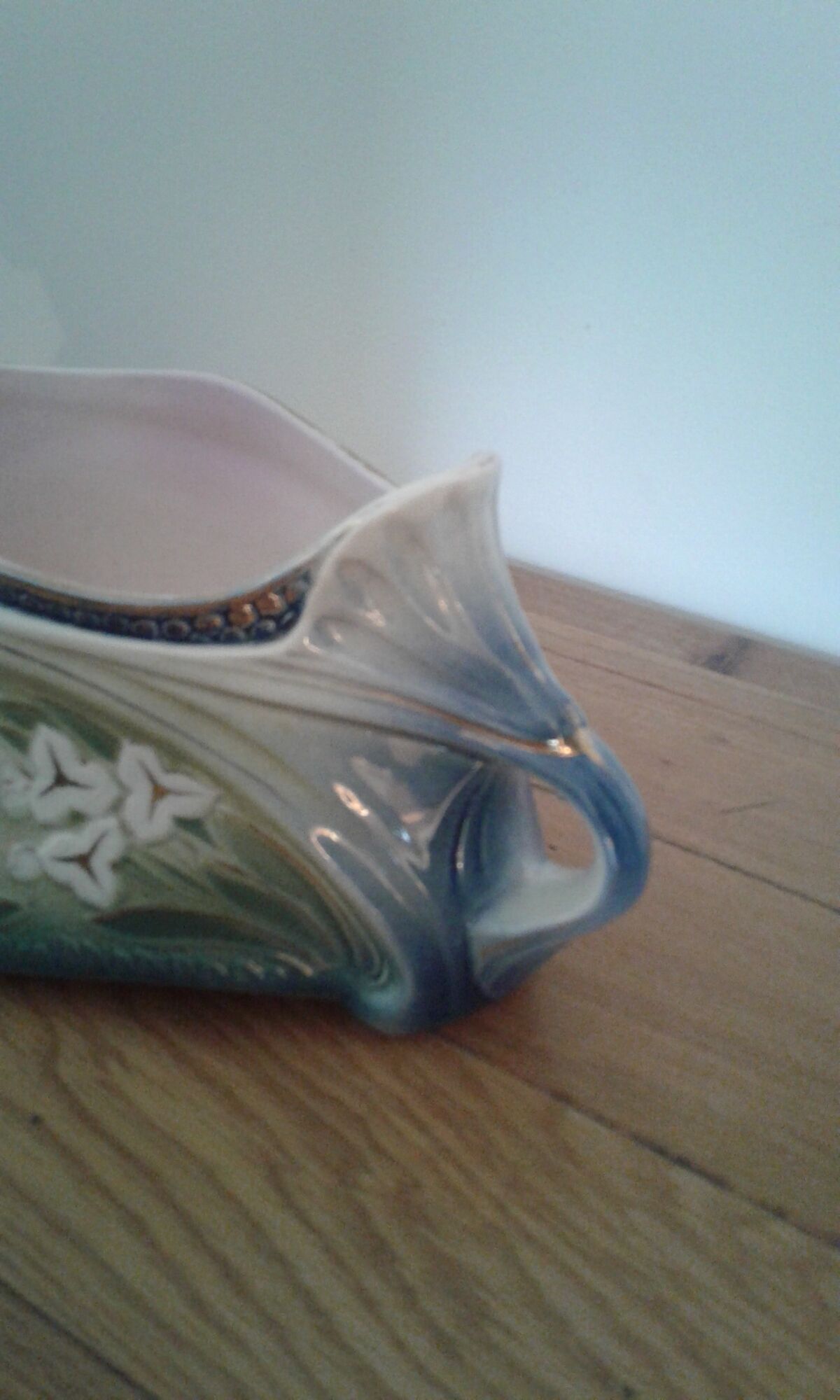 Porcelain gardener, Art Nouveau 1920 floral decorations