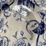 Series of 9 Creil Montereau plates, Flora model
