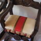Fauteuils Dagobert XIX et un pouf.