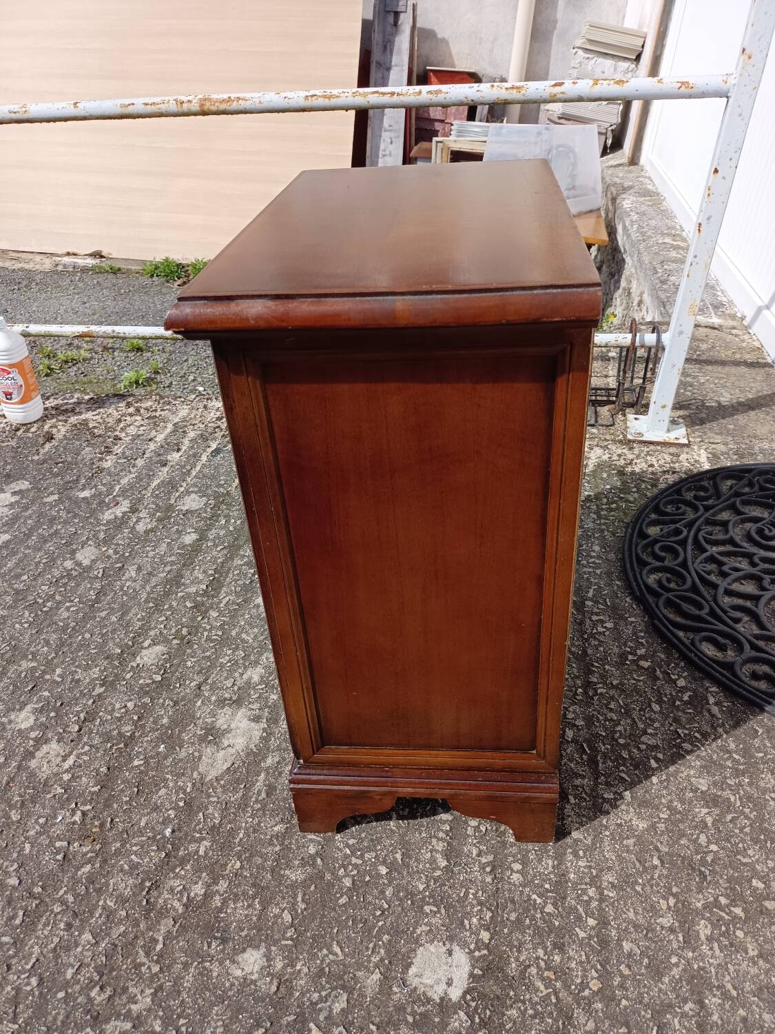 Petite commode
