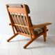 Fauteuil avec repose-pieds Hans Wegner GE 375