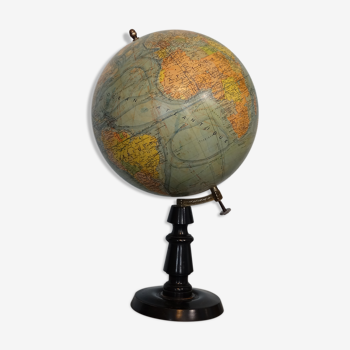 Globe terrestrial Forest late nineteenth / early twentieth wood base turned