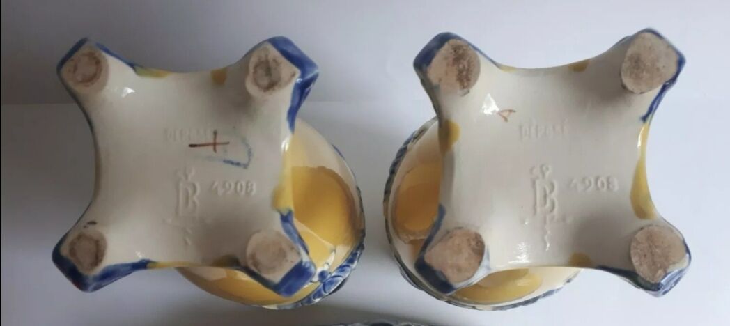 Pair of vases barbotine medallions