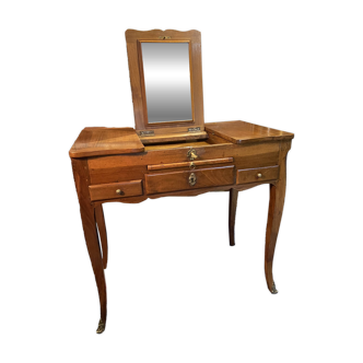 Louis XV dressing table in solid walnut from the 18th century marked N. Armant