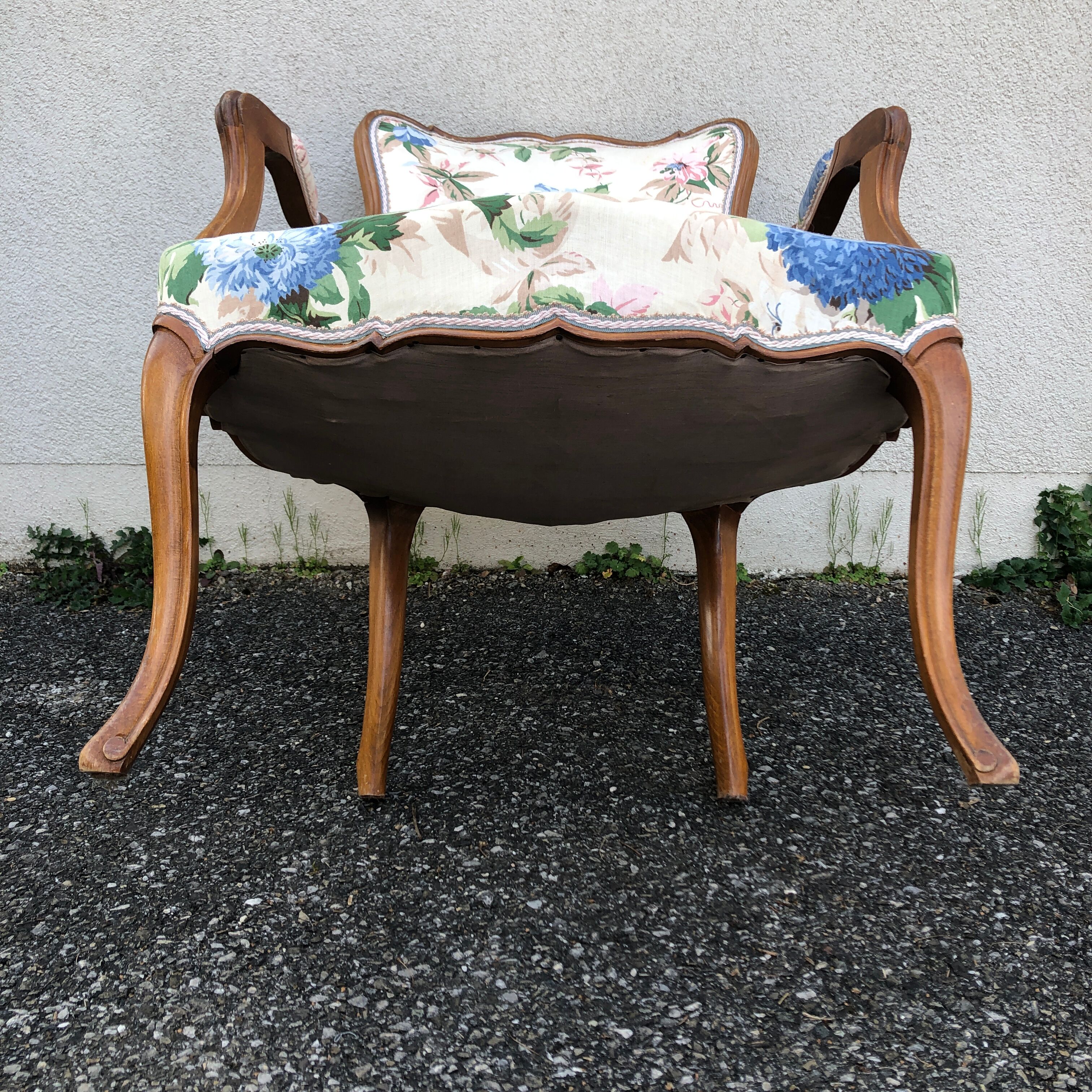 Cabriolet armchair
