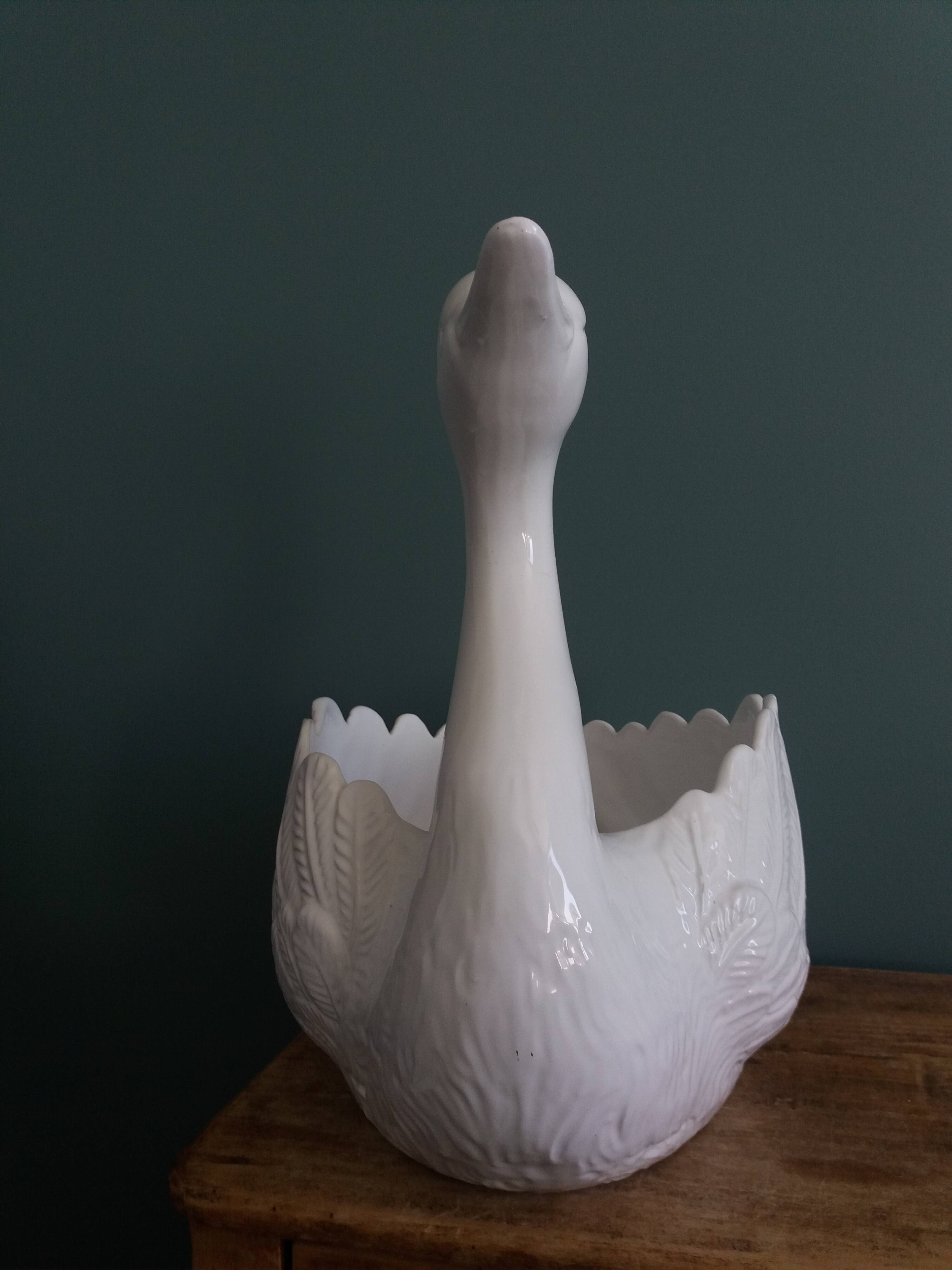 Swan planter pot 34 cm