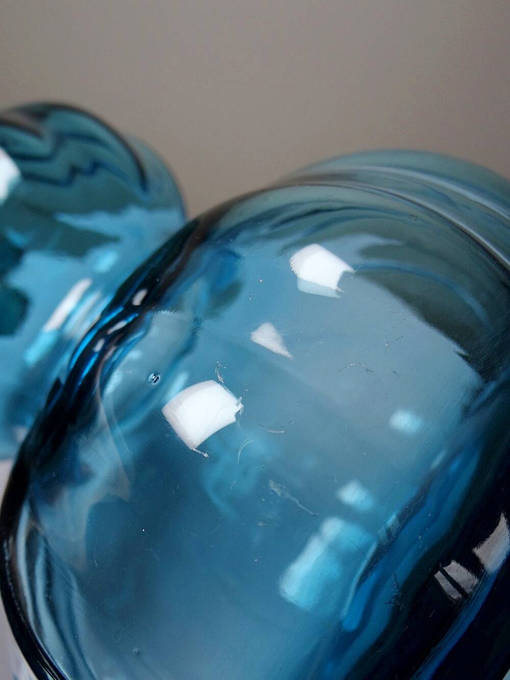 Small vintage turquoise blue glass vase