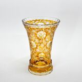 Vase richement découpé à la main, début du 20e siècle, Tchécoslovaquie