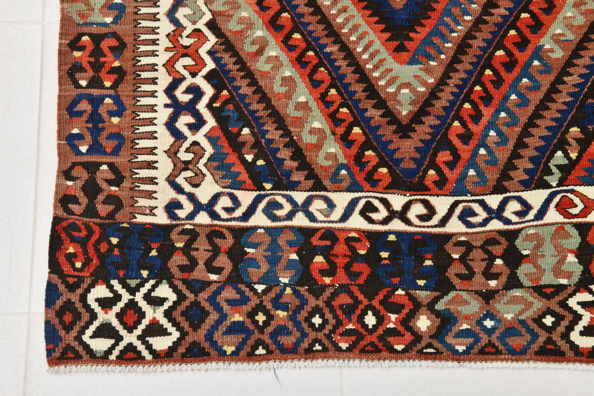 Mid Century Modern Turkish Kilim Rug, 157x265 Cm