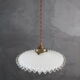 Suspension ancienne en opaline blanche