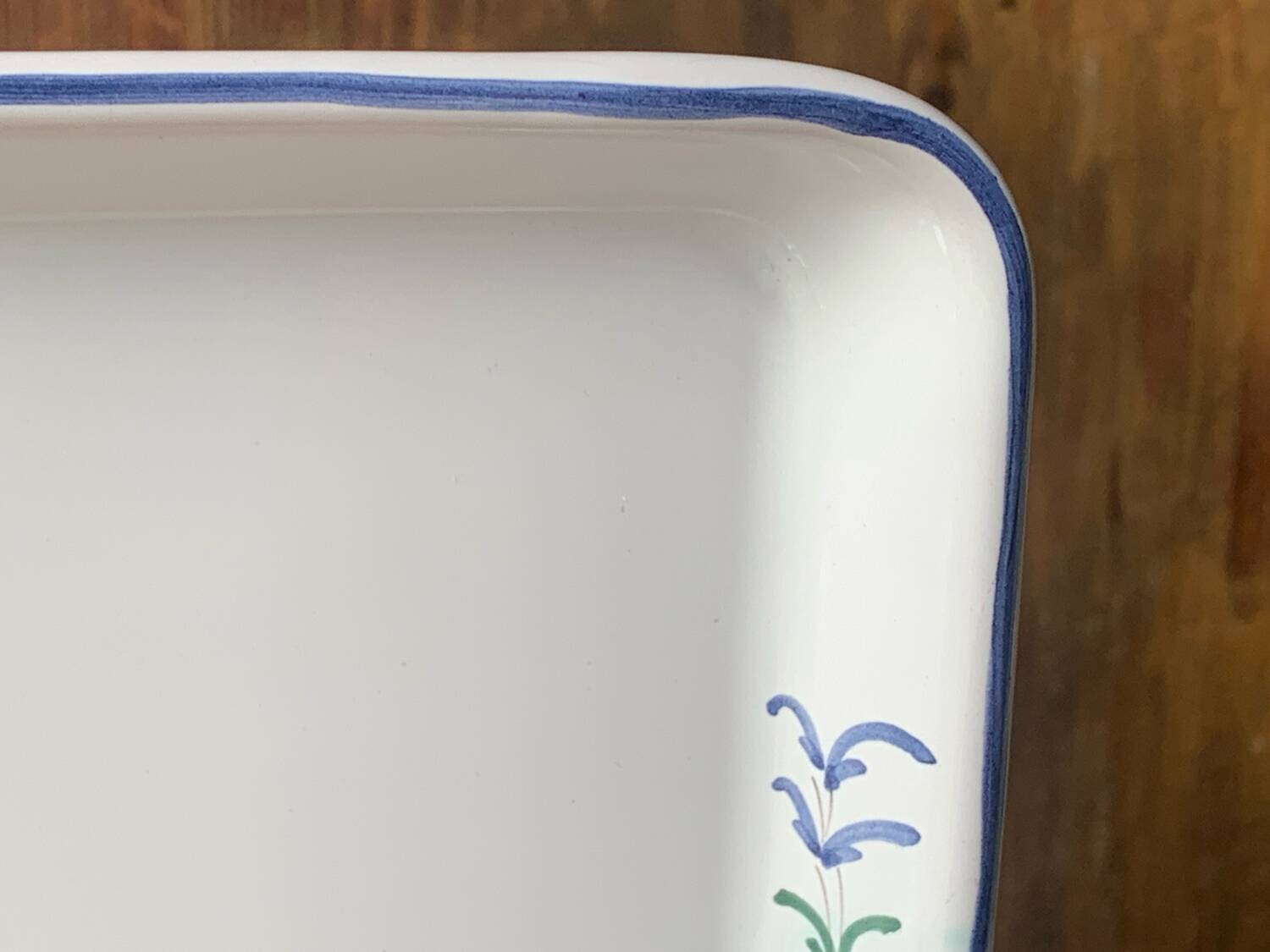 Moustiers hot air balloon cake dish