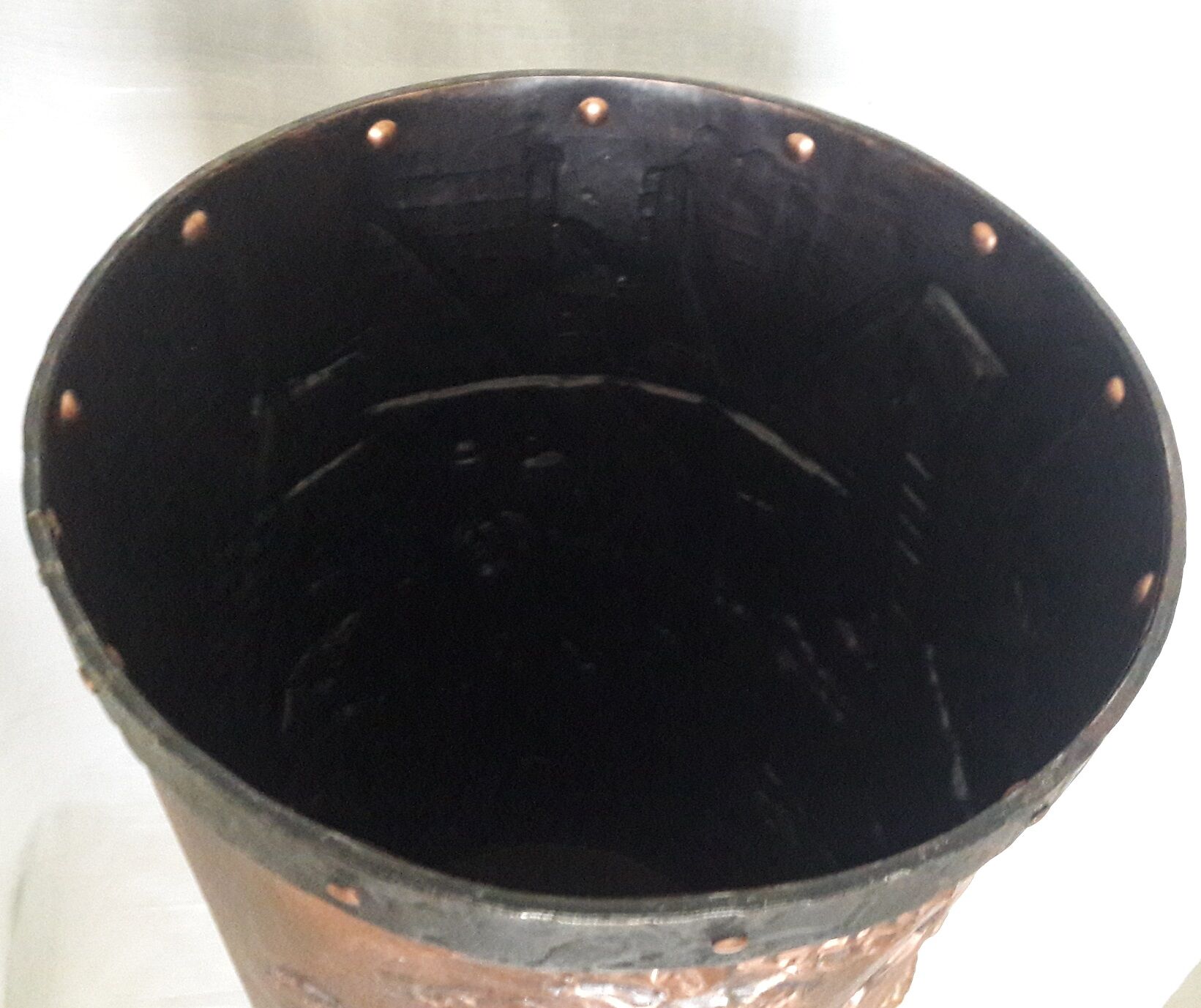 Copper umbrella holder