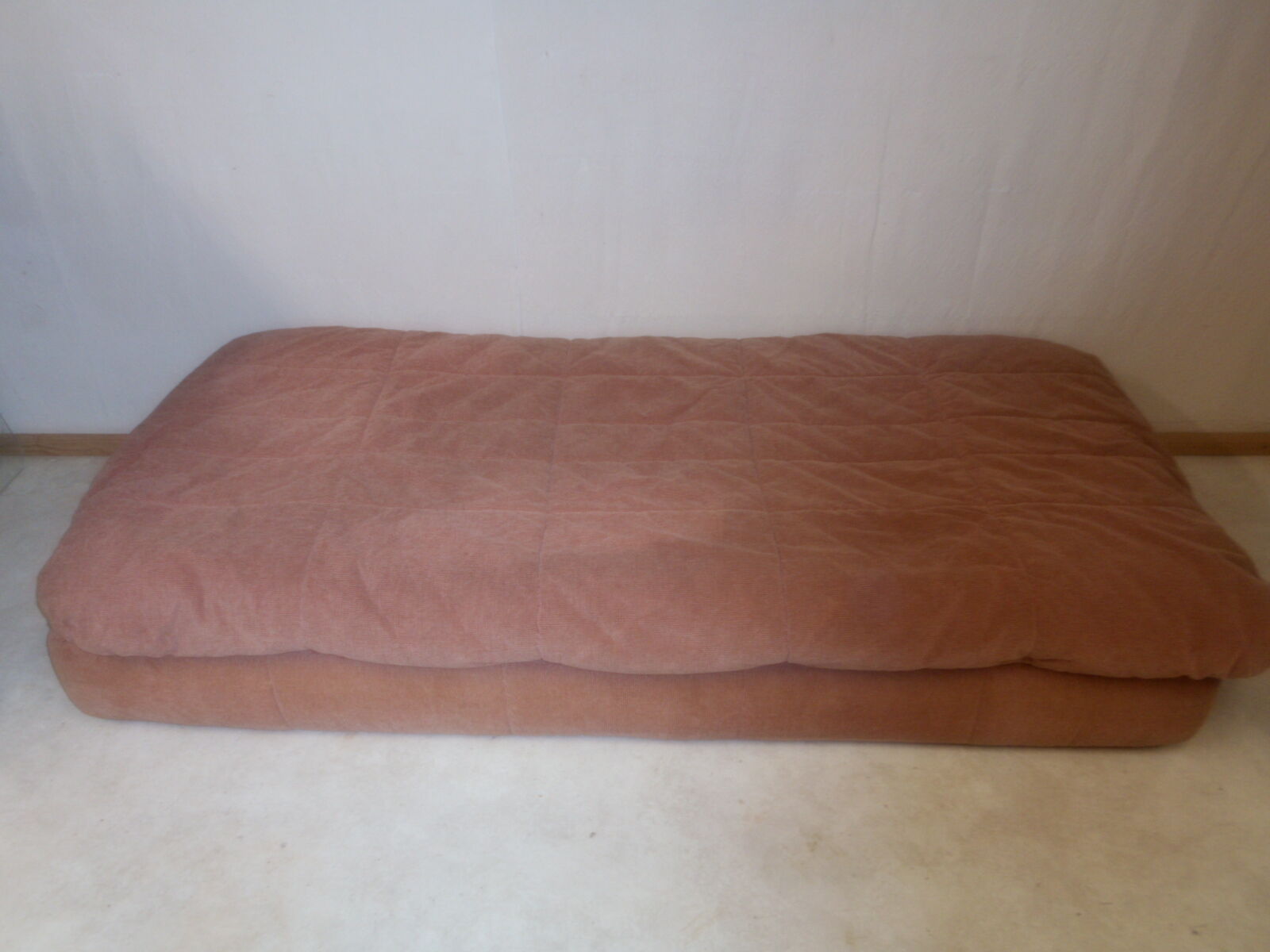 Cinna day bed and pouf