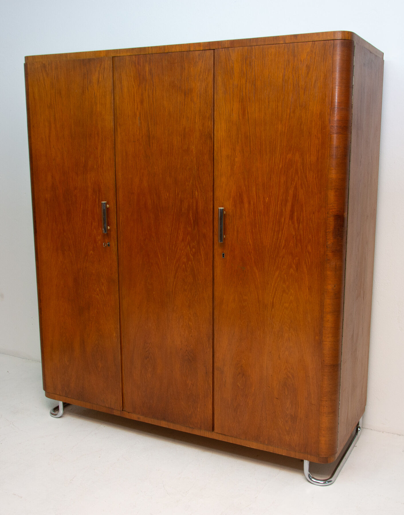 Armoire Bauhaus par Vichr & spol, années 1930, Bohême
