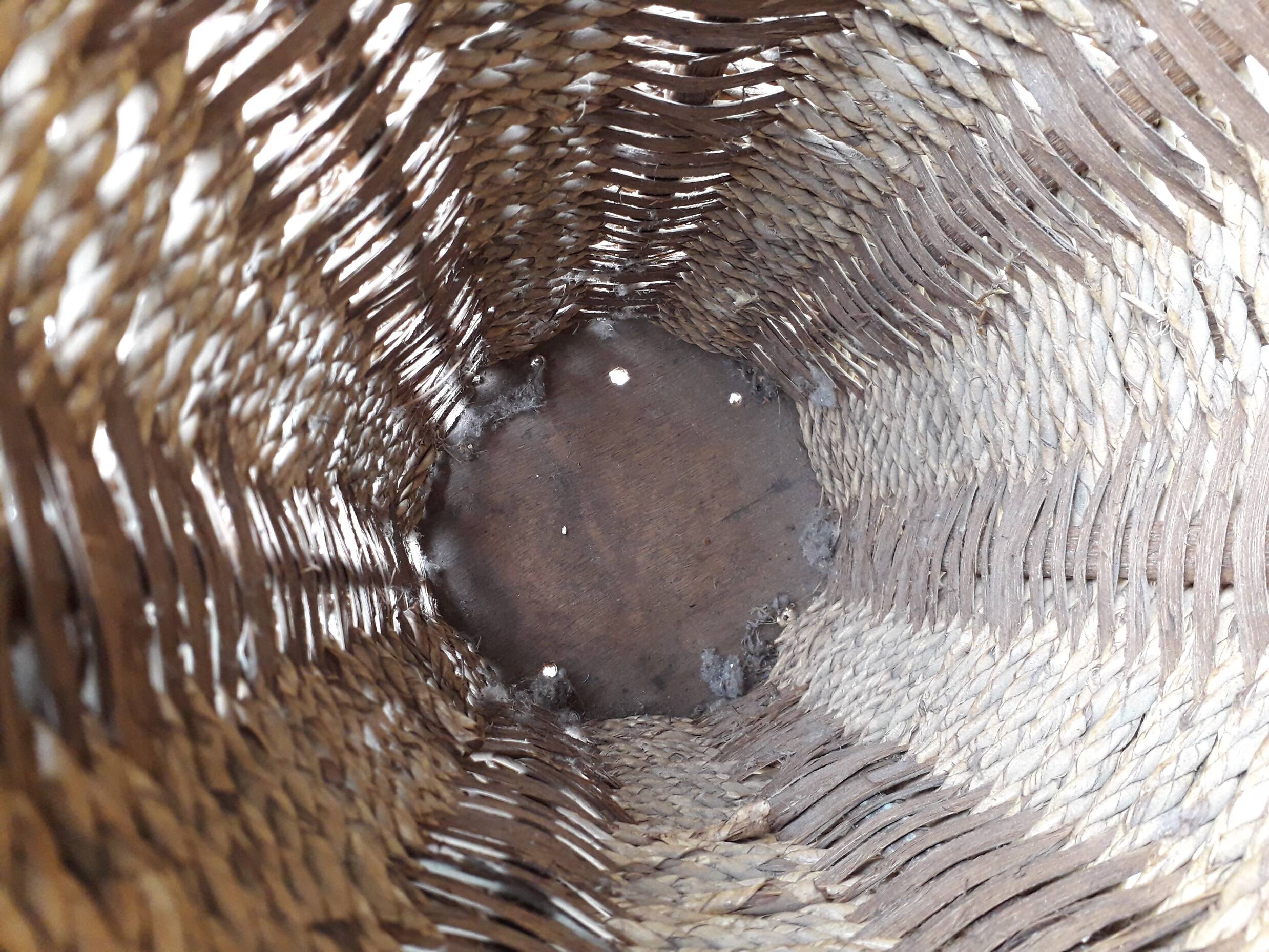 Rattan umbrella stand