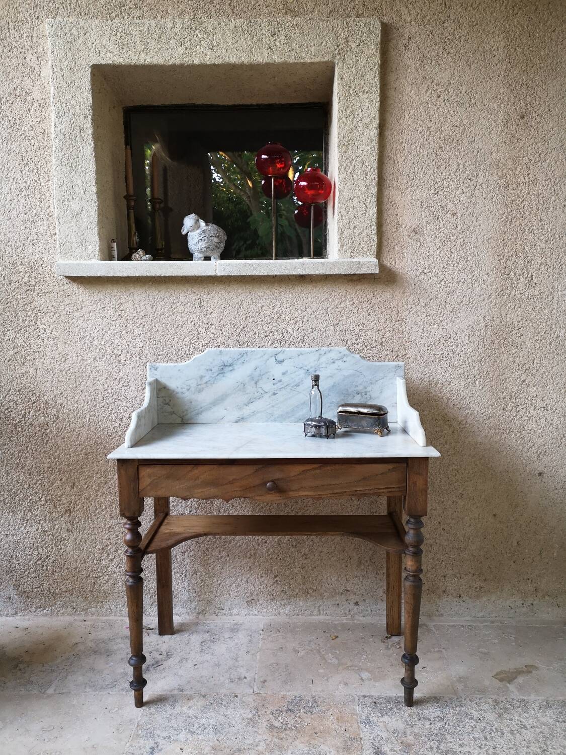 Marble dressing table