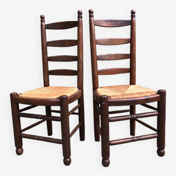 Duo de chaises paillées vintage rustiques en chêne.