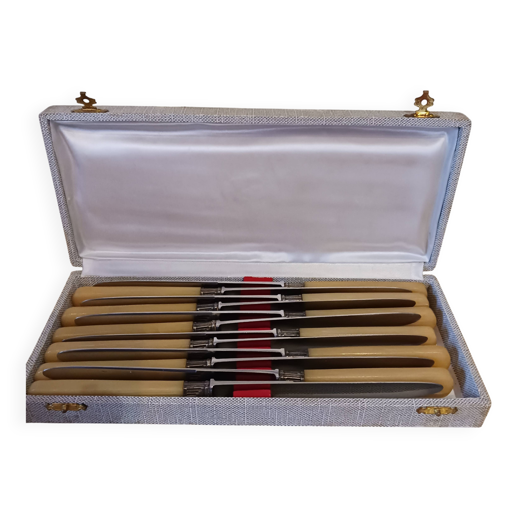 Vintage bakelite knives