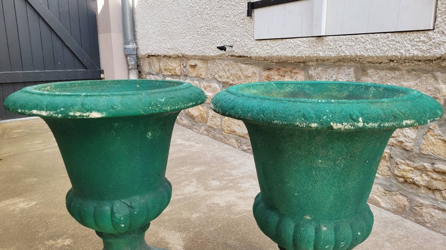 Pair of Medici Vases in old reconstituted stone 1950s