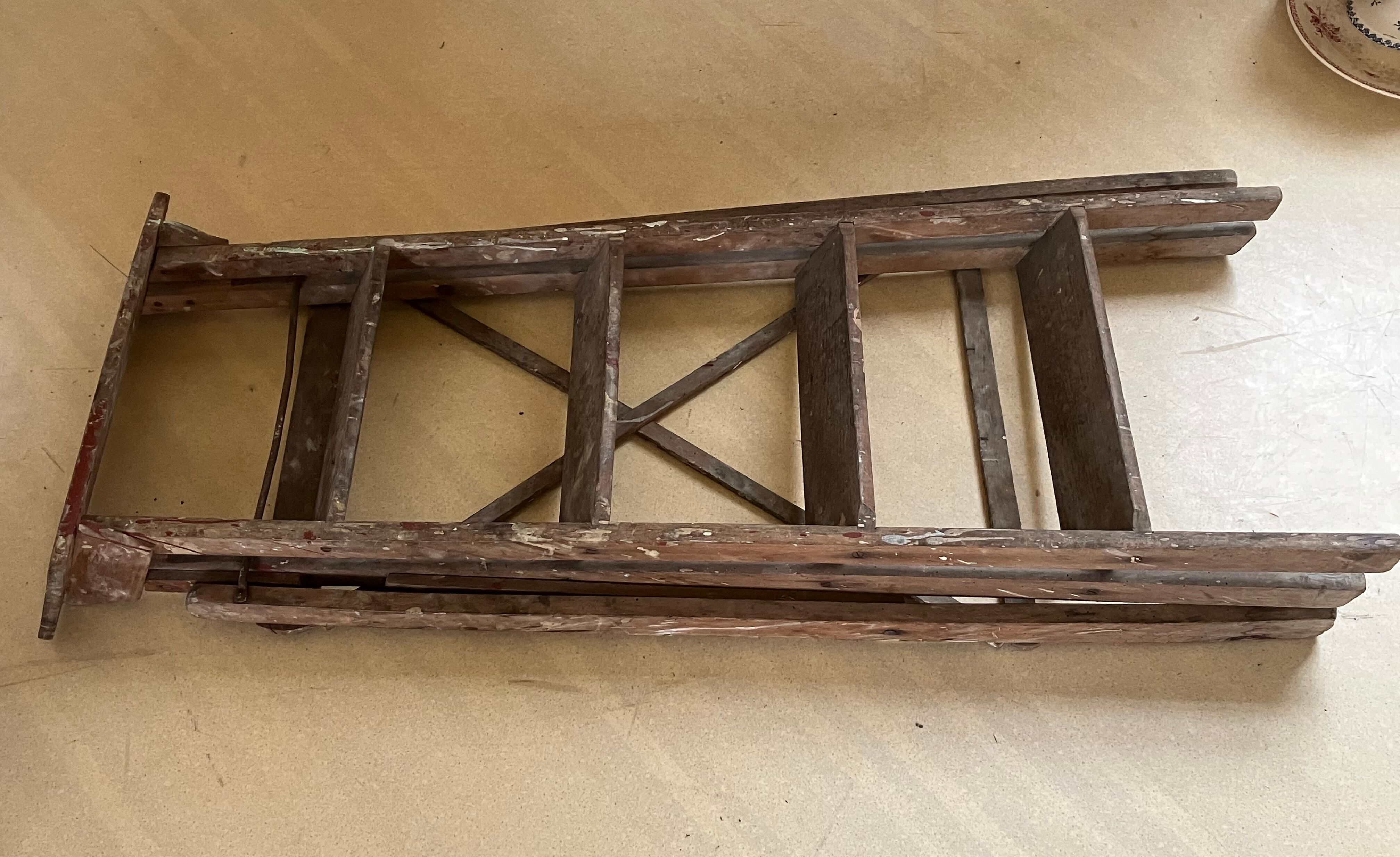 Painter's stepladder