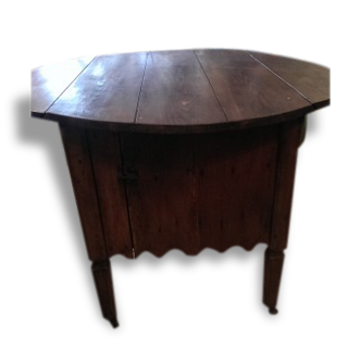 Old guard flaps dining table