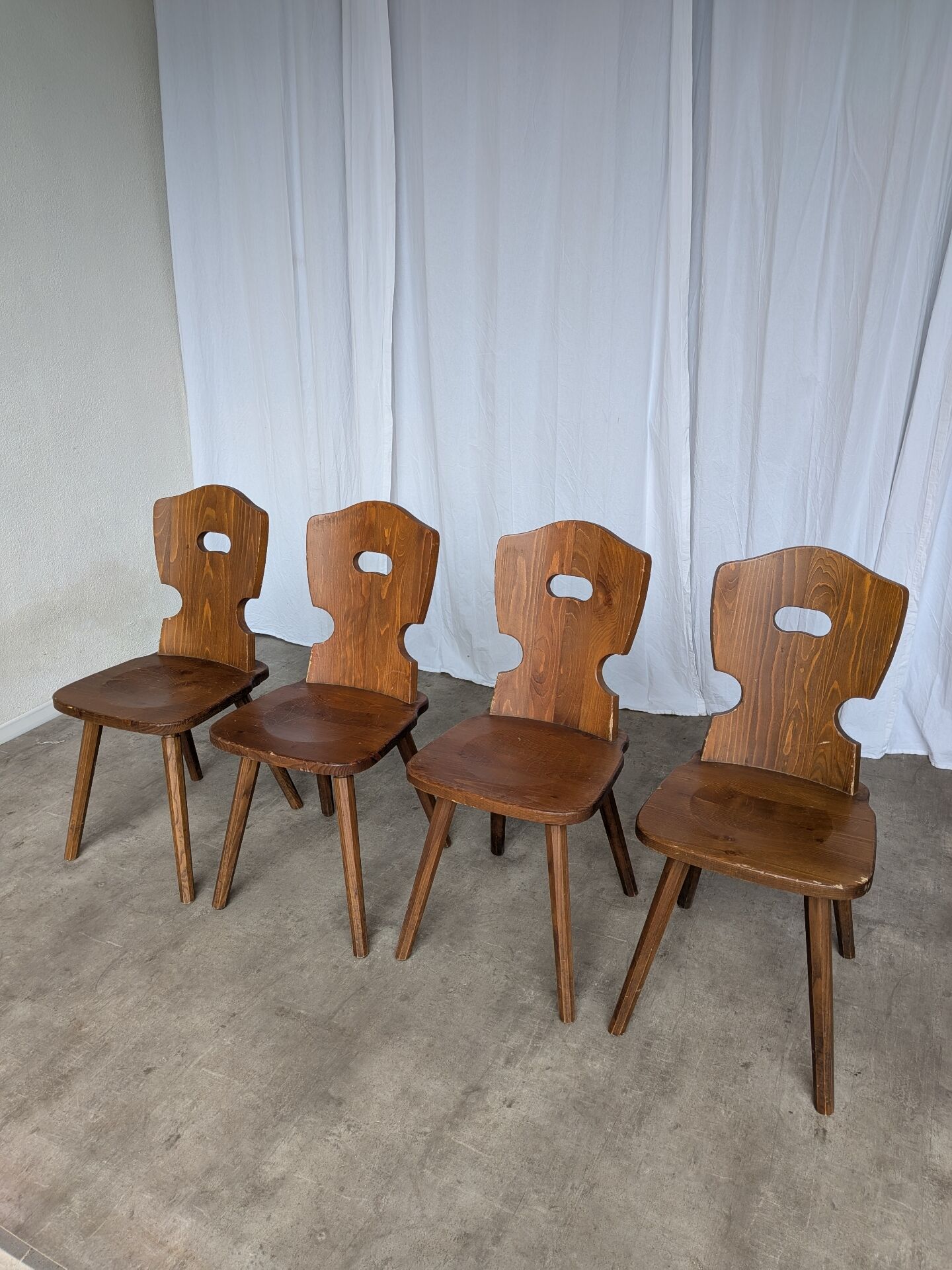 Chaises de salle à manger en bois tyrolien vintage - Style ferme des années 1970 - Ensemble de 4