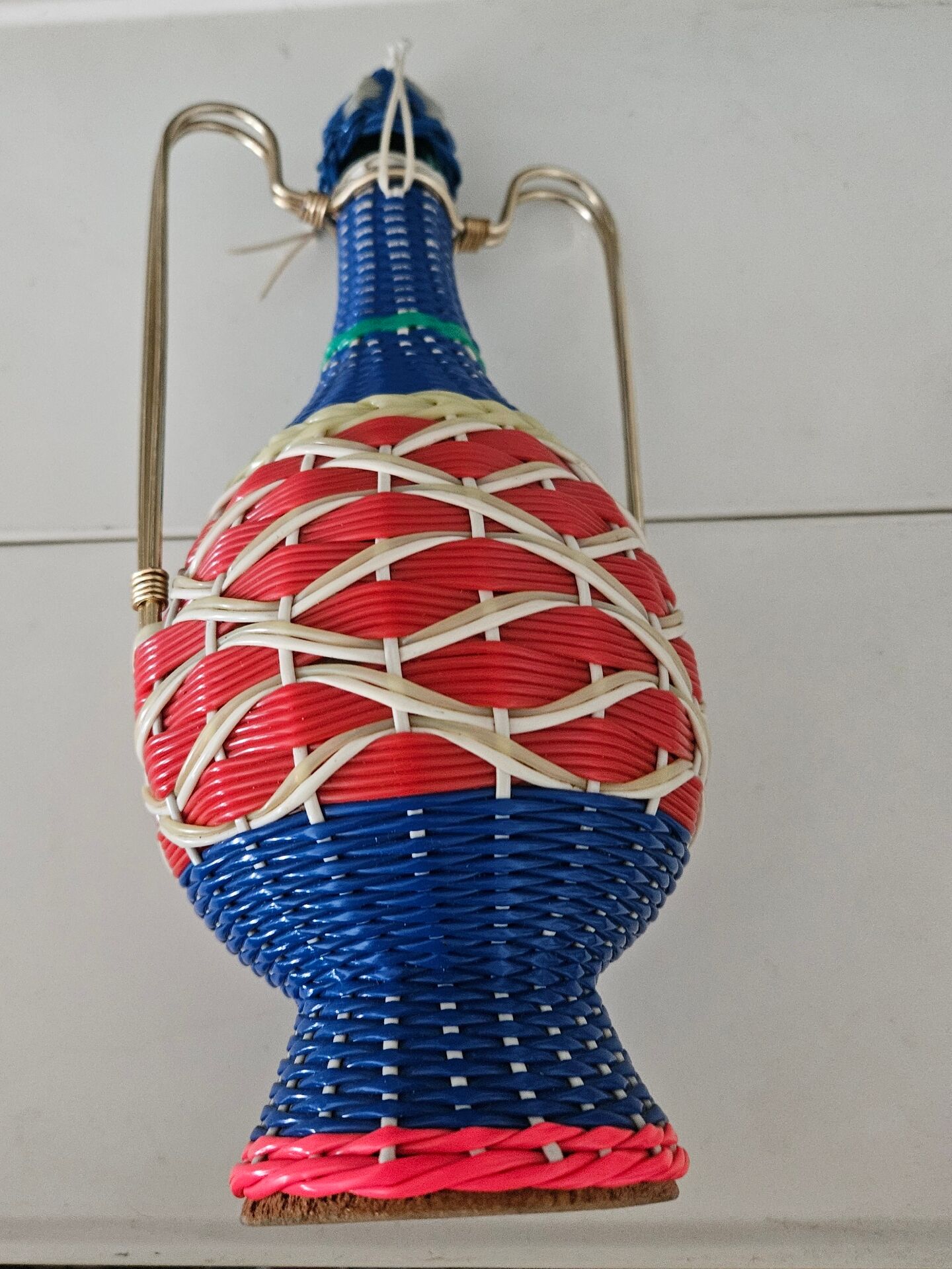 Carafe scoubidou en verre vintage