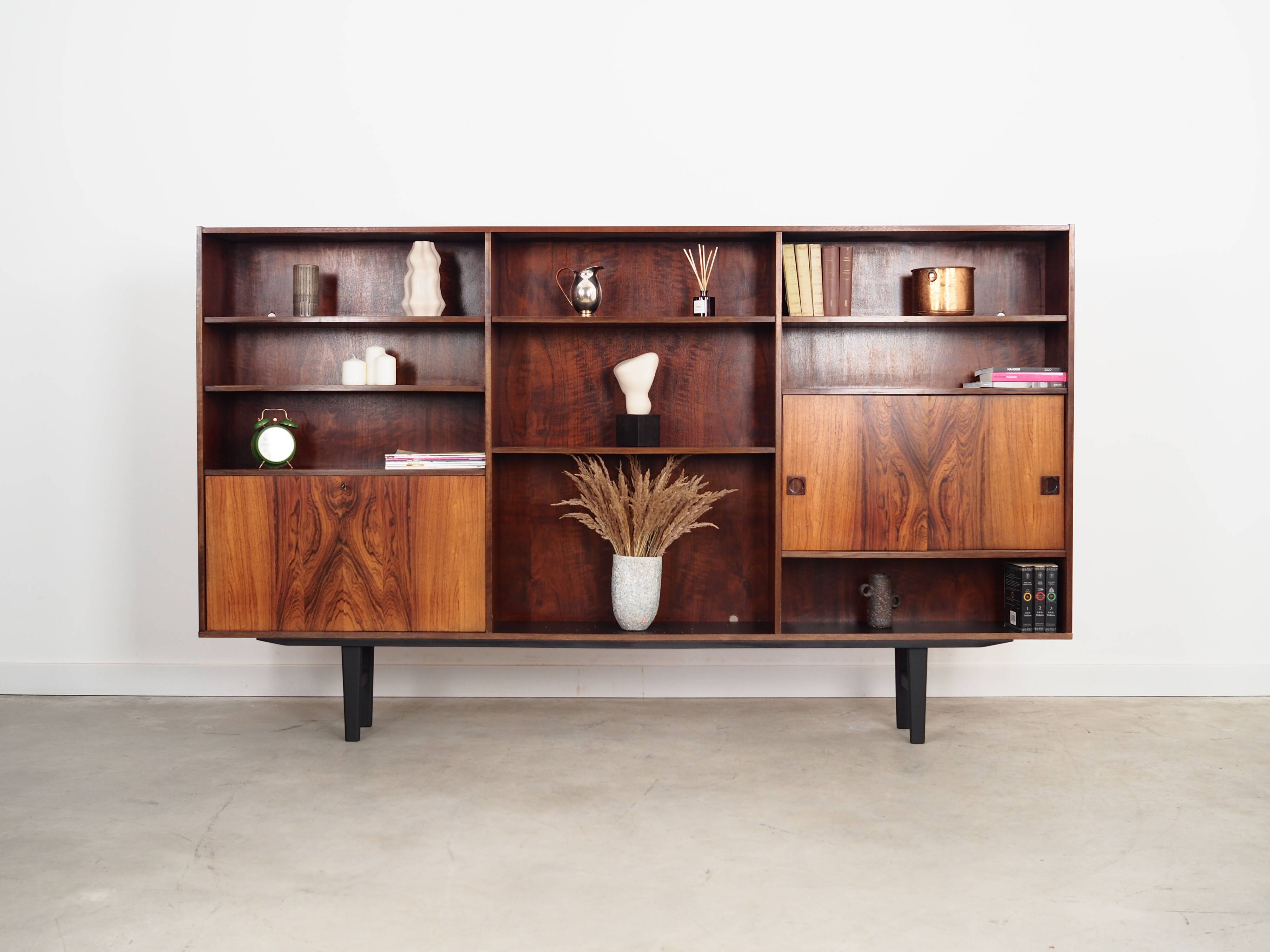 Rosewood bookcase, Danish design, 1970s, production: Farsø Møbelfabrik
