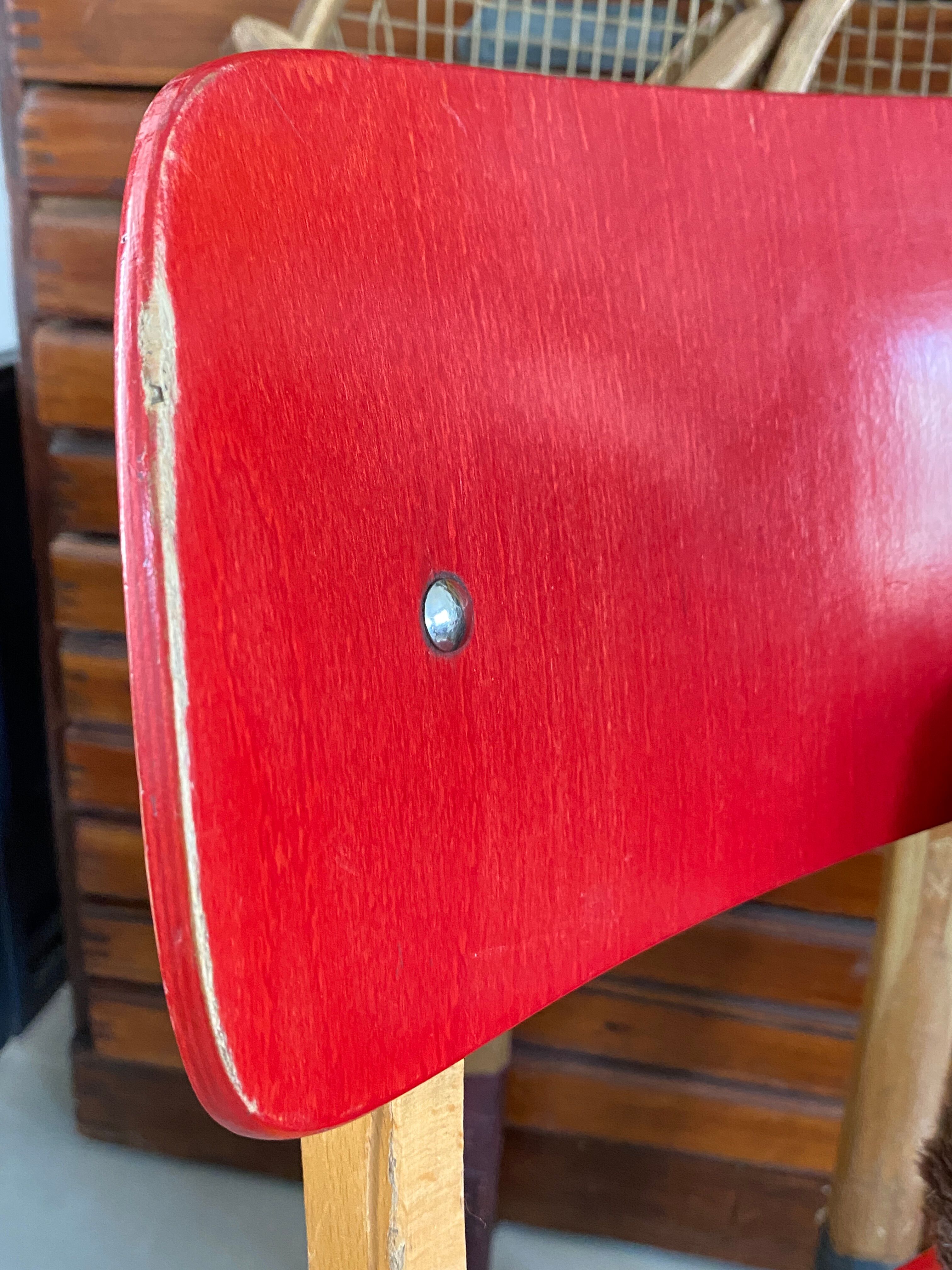 Chaise enfant Casala vintage rouge