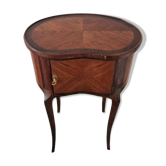 Table d’appoint galbée style Louis XV en marqueterie - fin XIXe