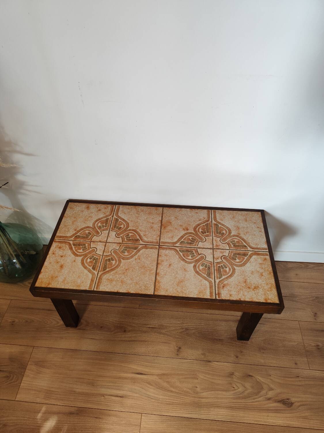 Vintage coffee table in ceramic and wood