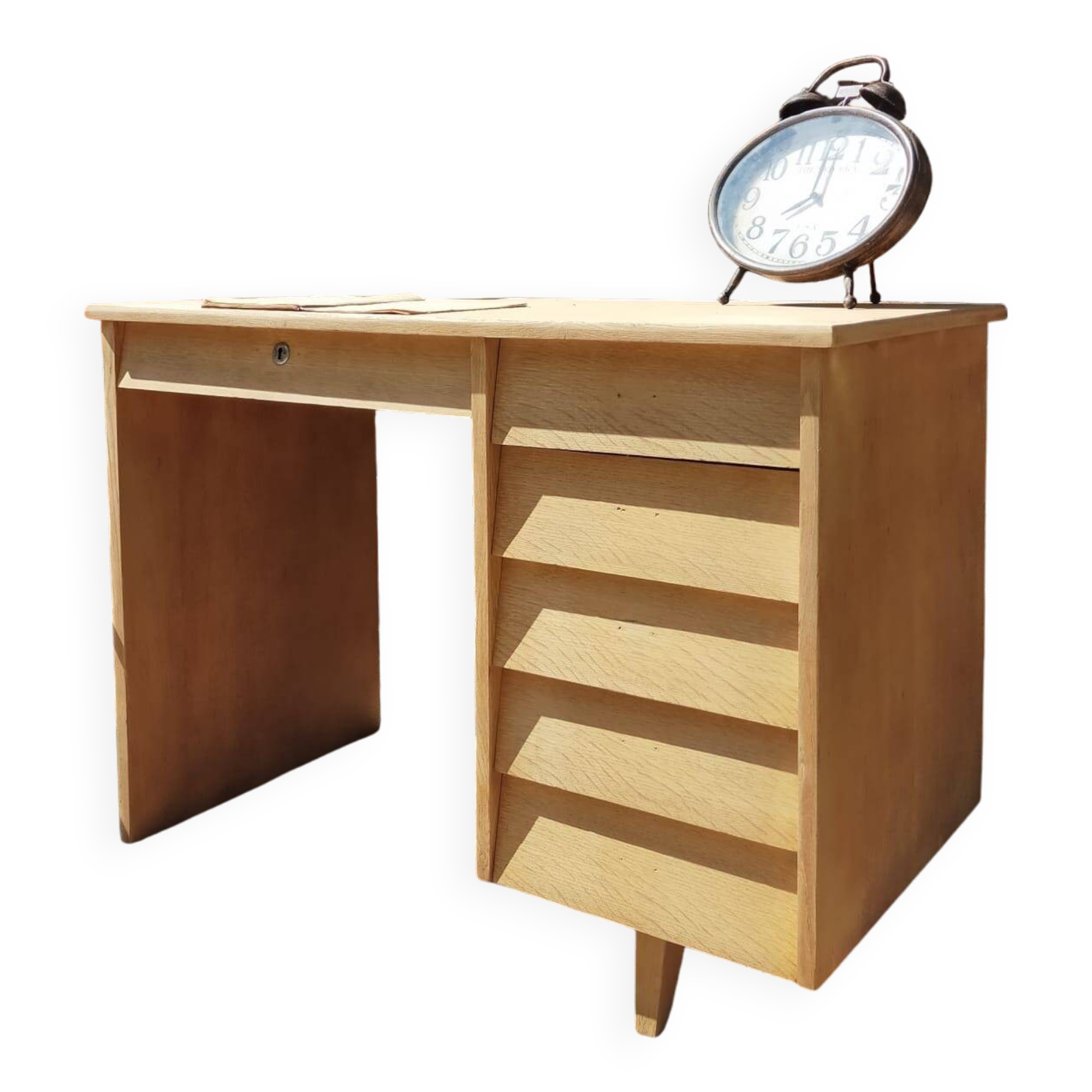 Renovated vintage office