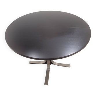 Extendable and modular round table