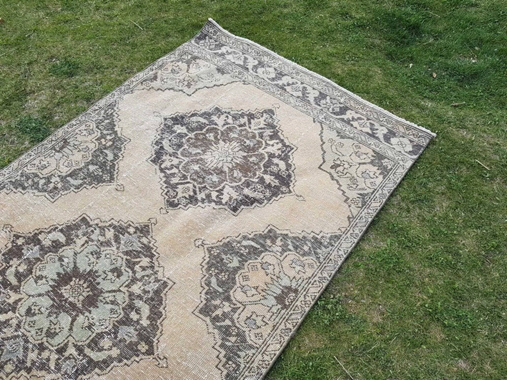 Vintage Turkish hallway rug 119x395 cm
