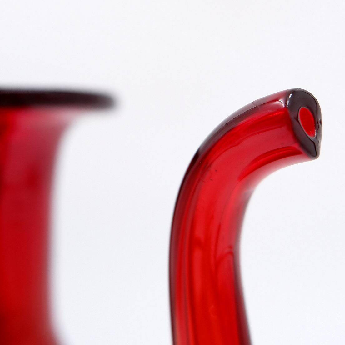 Vintage red blown glass carafe "Anneau"