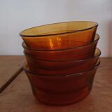 4 ramequins en verre ambré