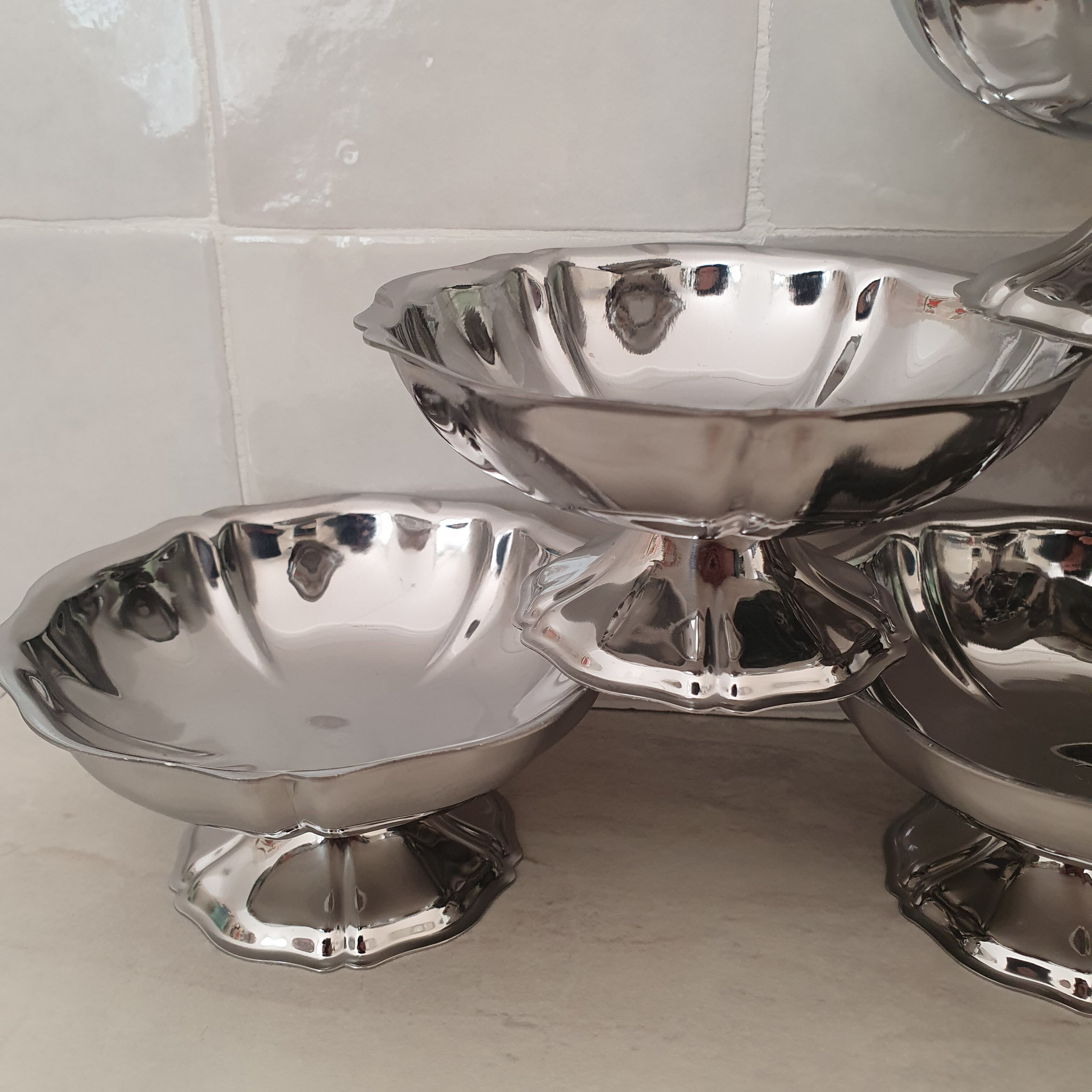 6 dessert bowls by Guy Degrenne in 18/10 stainless steel