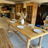 Farm table